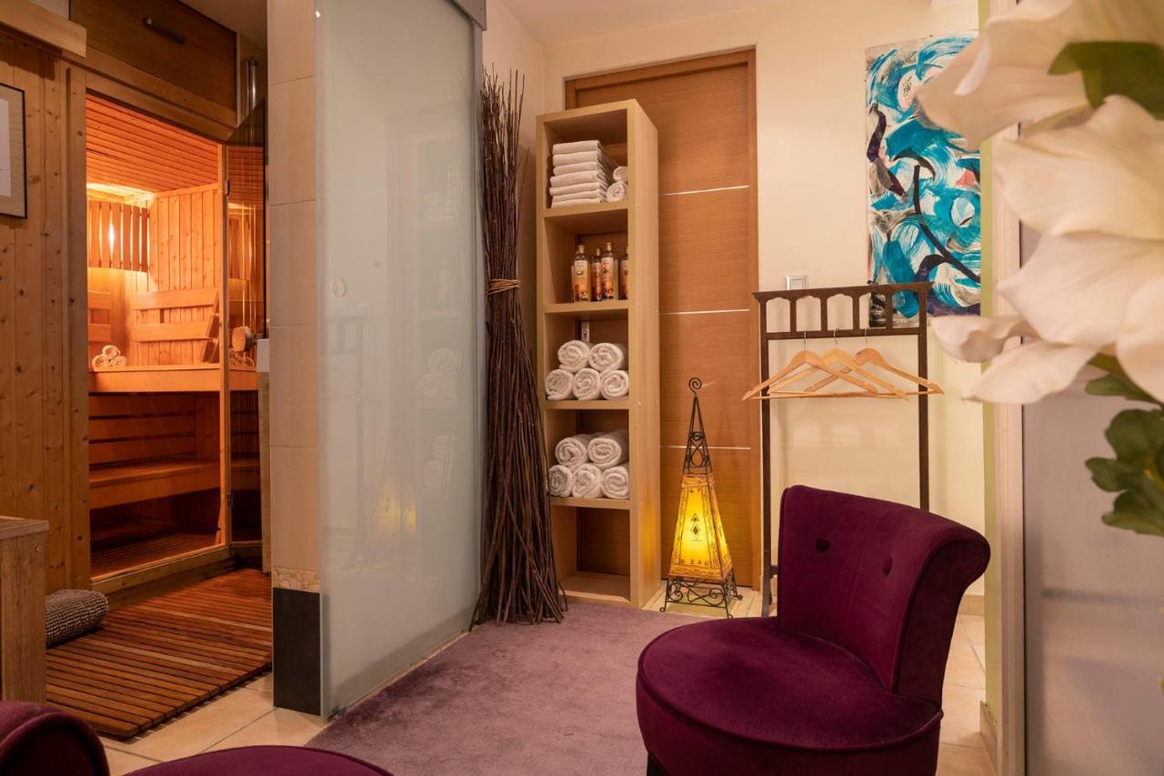 Romantic Suite,1580245747:JPEG